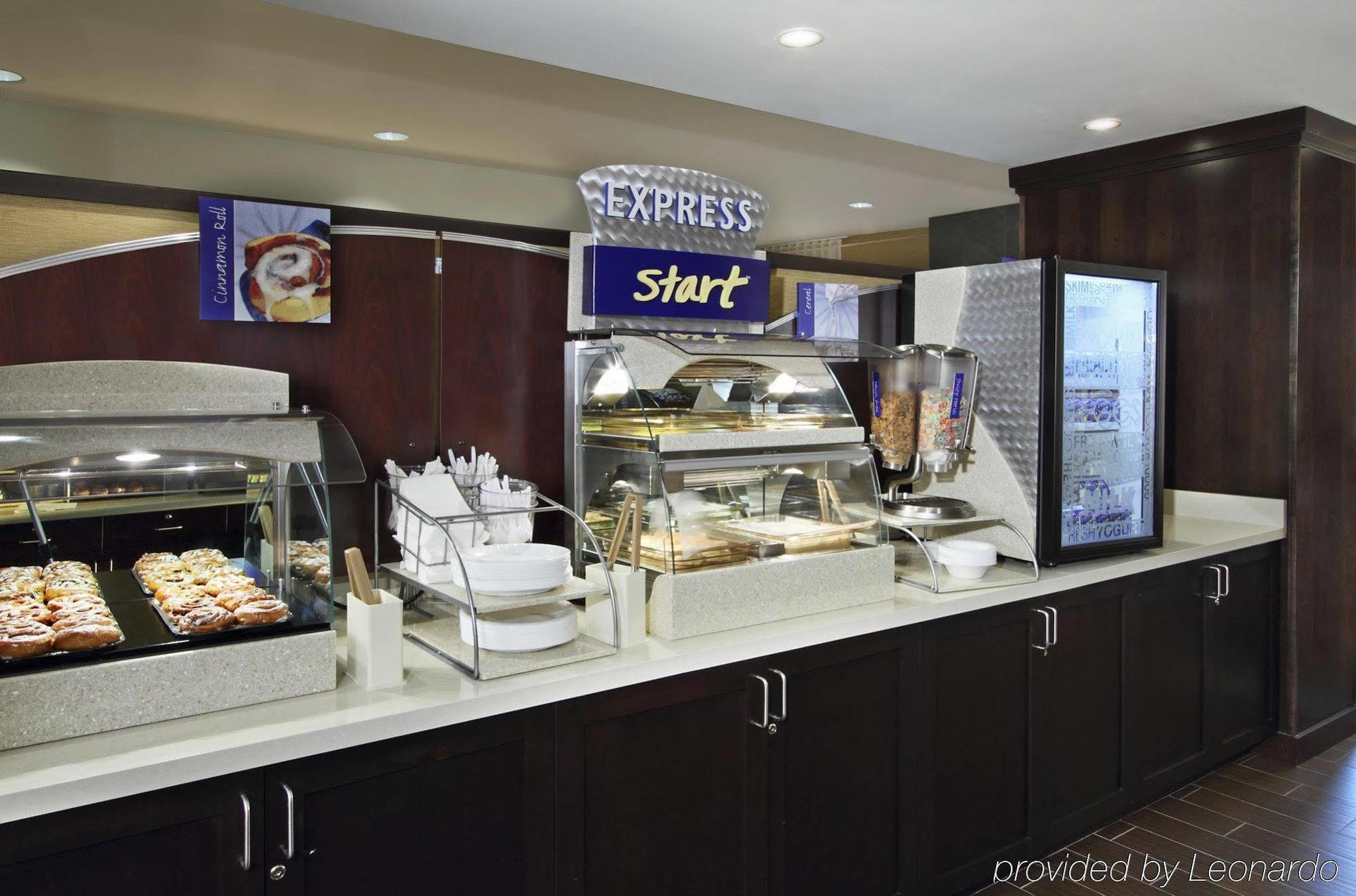 Holiday Inn Express - Colorado Springs - First & Main By Ihg Esterno foto